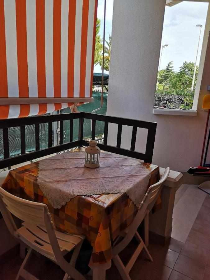 Locazione Turistica Fusillo Lorusso Con Parcheggio Privato In Loco Apartment Barletta Bagian luar foto
